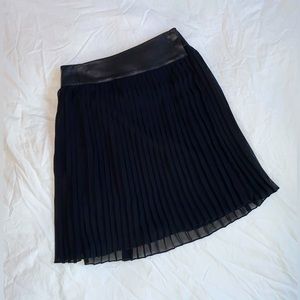 Alice & Olivia Black Pleated Mini Skirt
